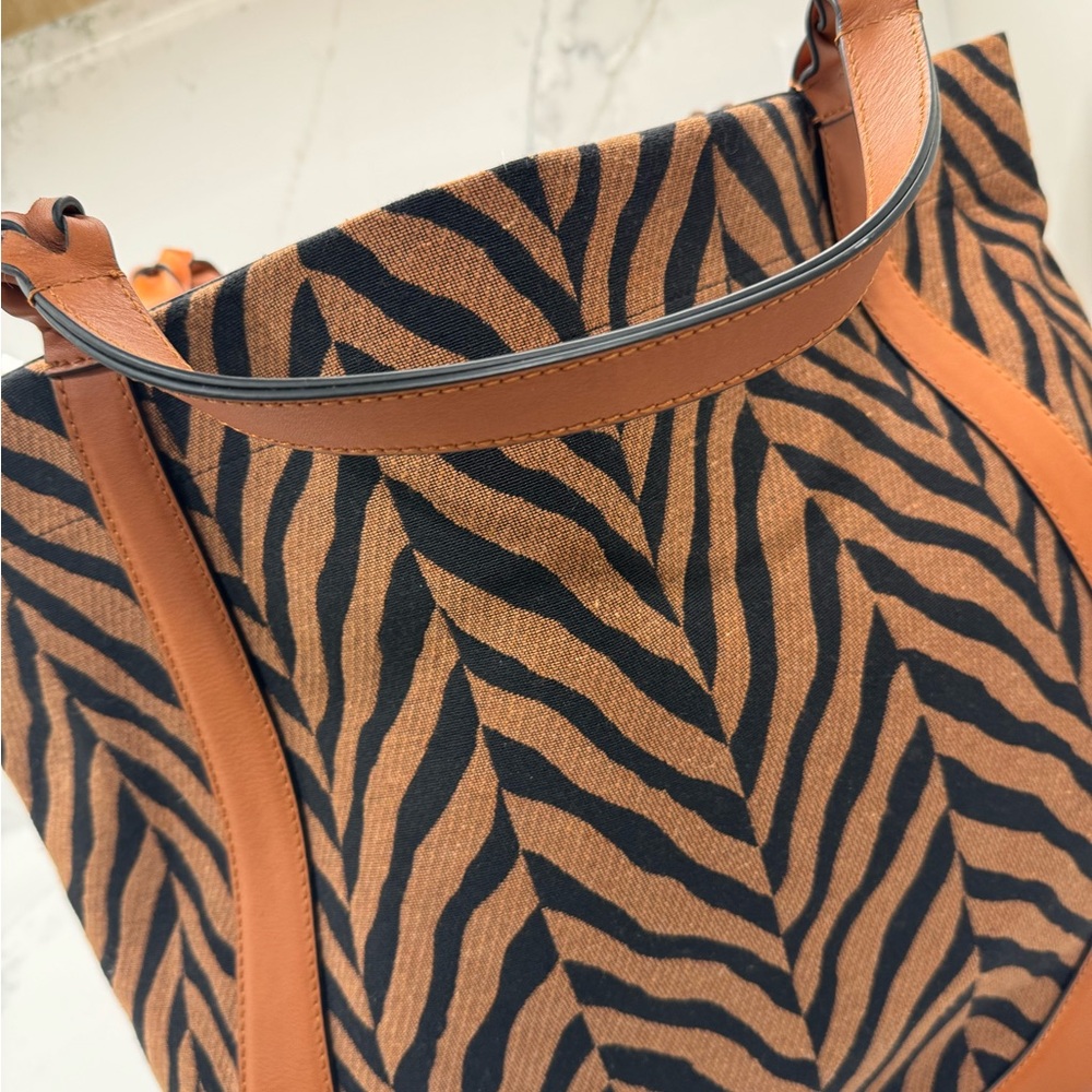 Ulla Johnson Albers Tiger Canvas Tote Bag - Picture 9 of 16